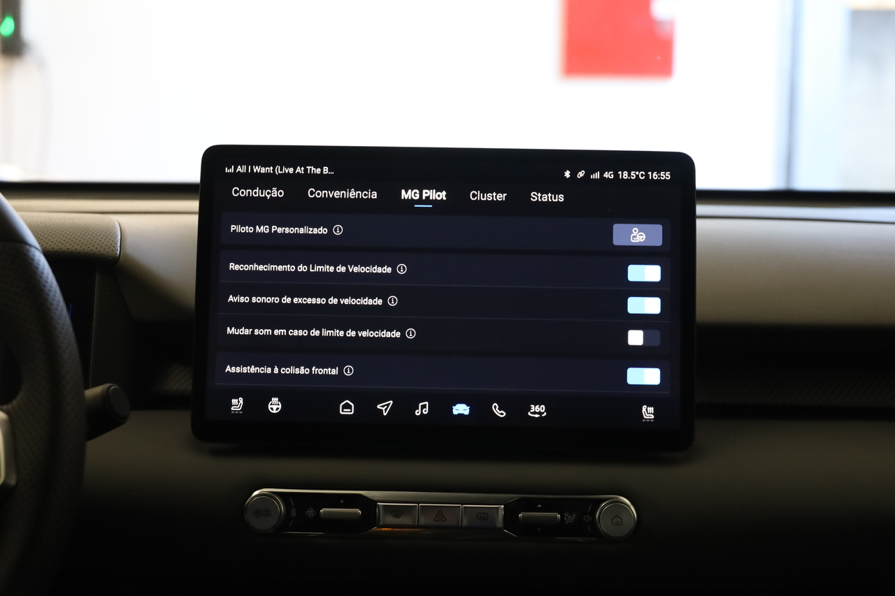 MG S5 64Kwh 2WD LUXURY