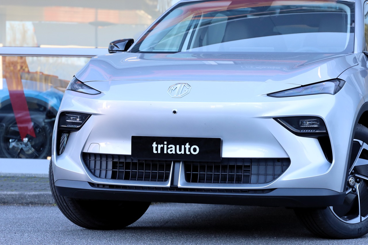 MG S5 64Kwh 2WD LUXURY