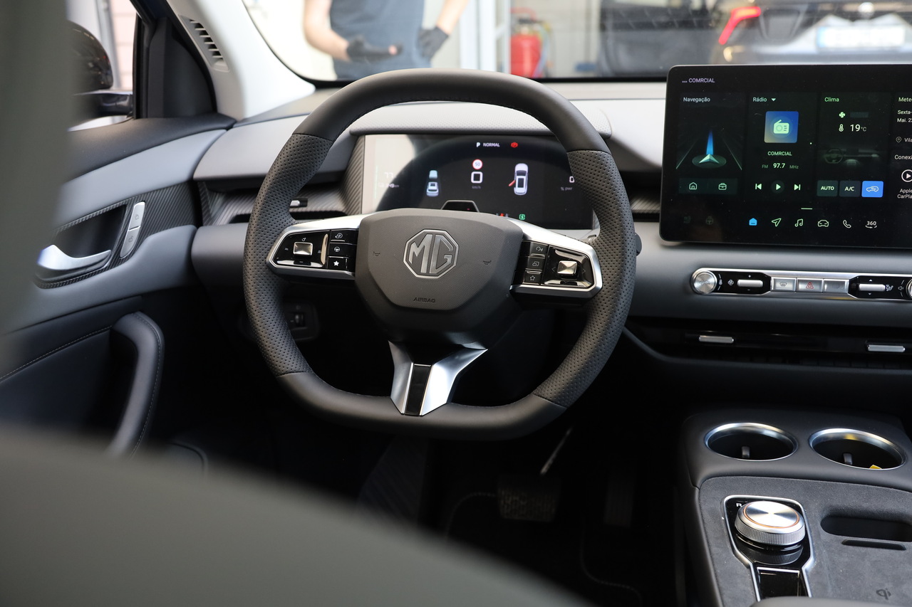 MG S5 64Kwh 2WD LUXURY