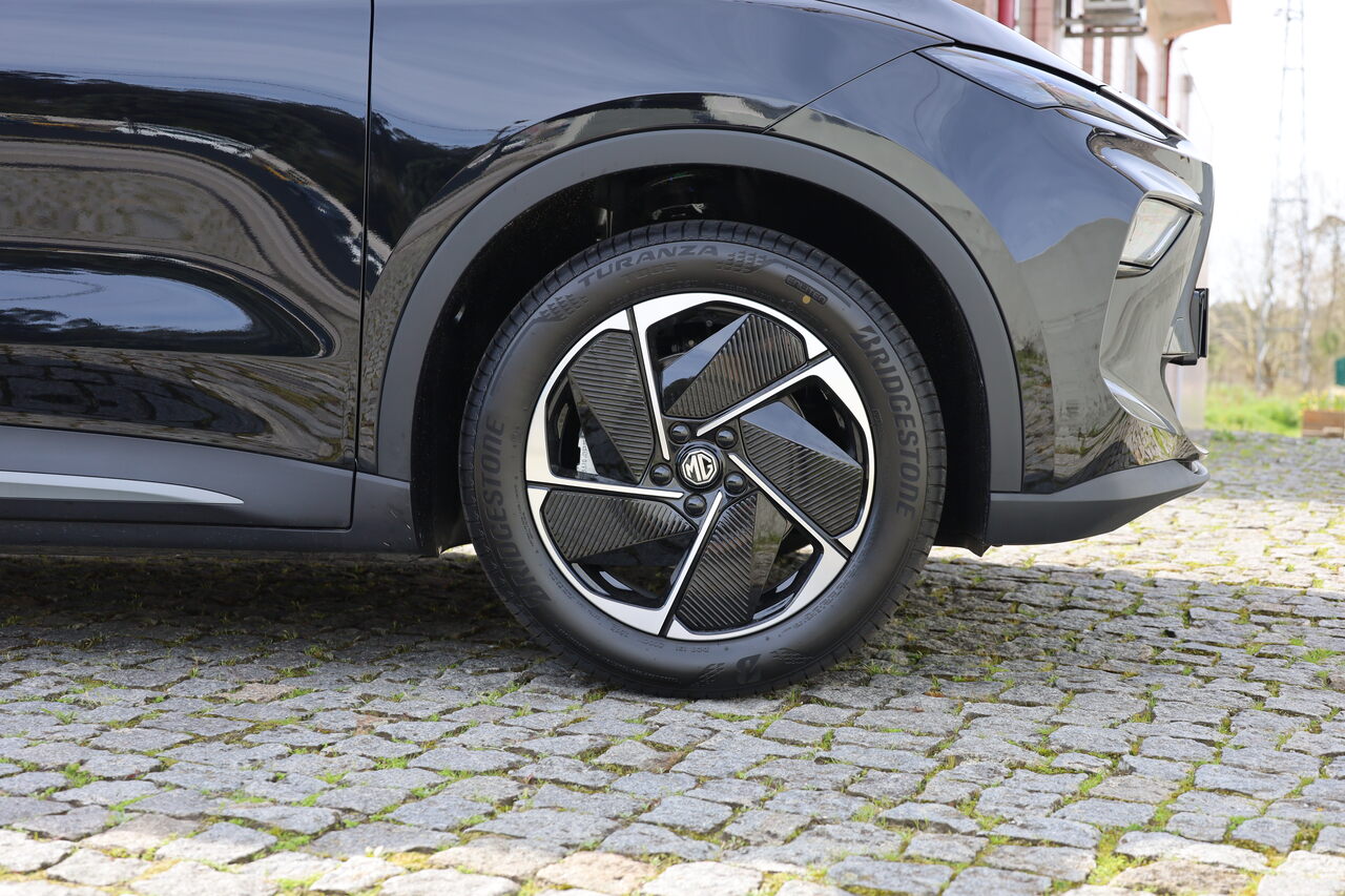 MG S5 64Kwh 2WD LUXURY