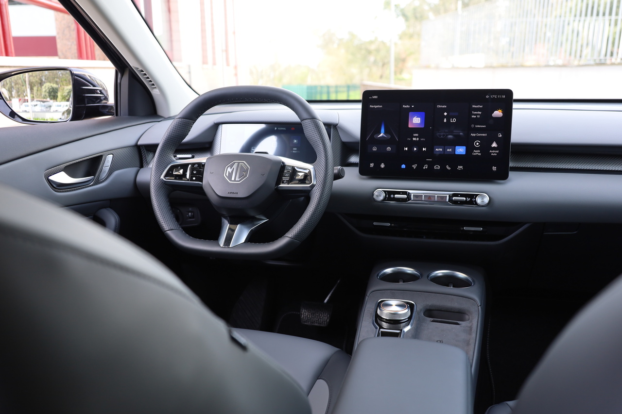 MG S5 64Kwh 2WD LUXURY