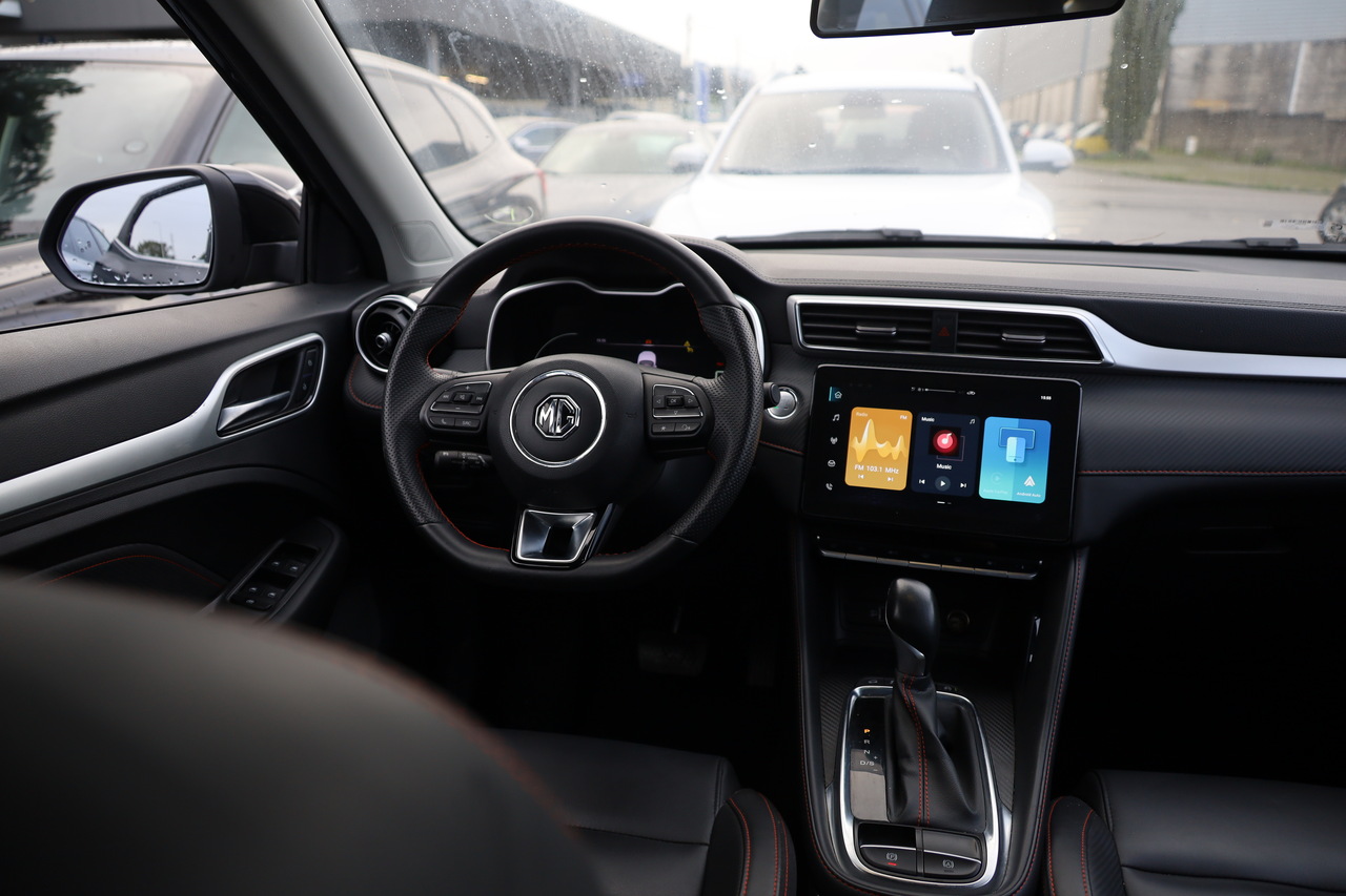 MG ZS 1.0 T-GDI LUXURY AUT. 