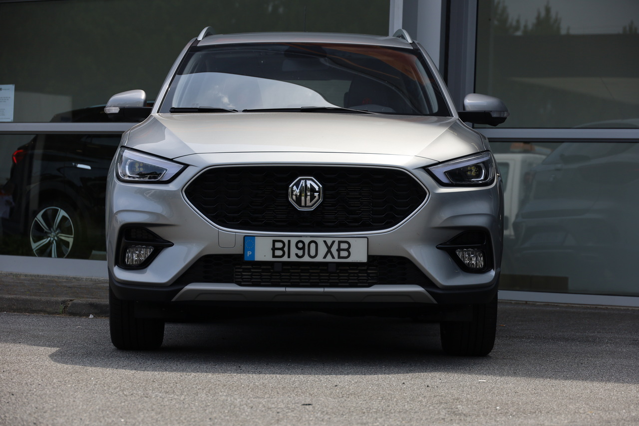 MG ZS 1.0T LUX