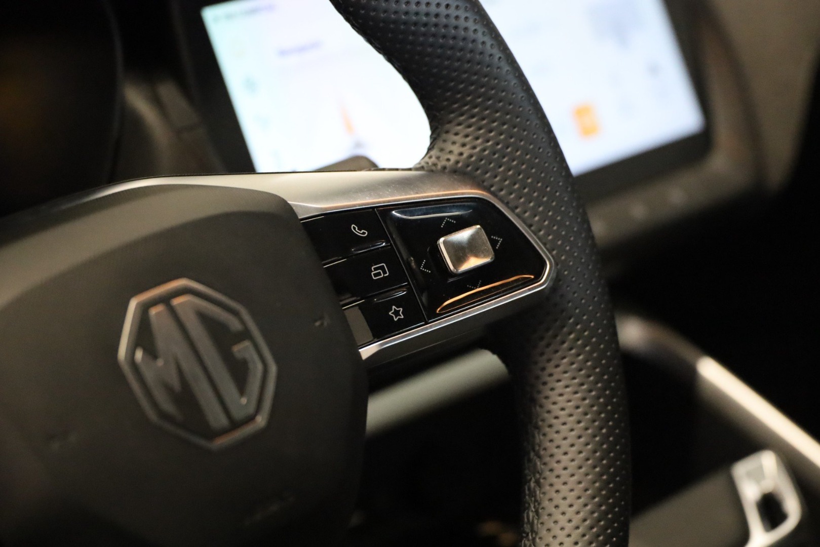 MG ZS Hybrid+ COMFORT