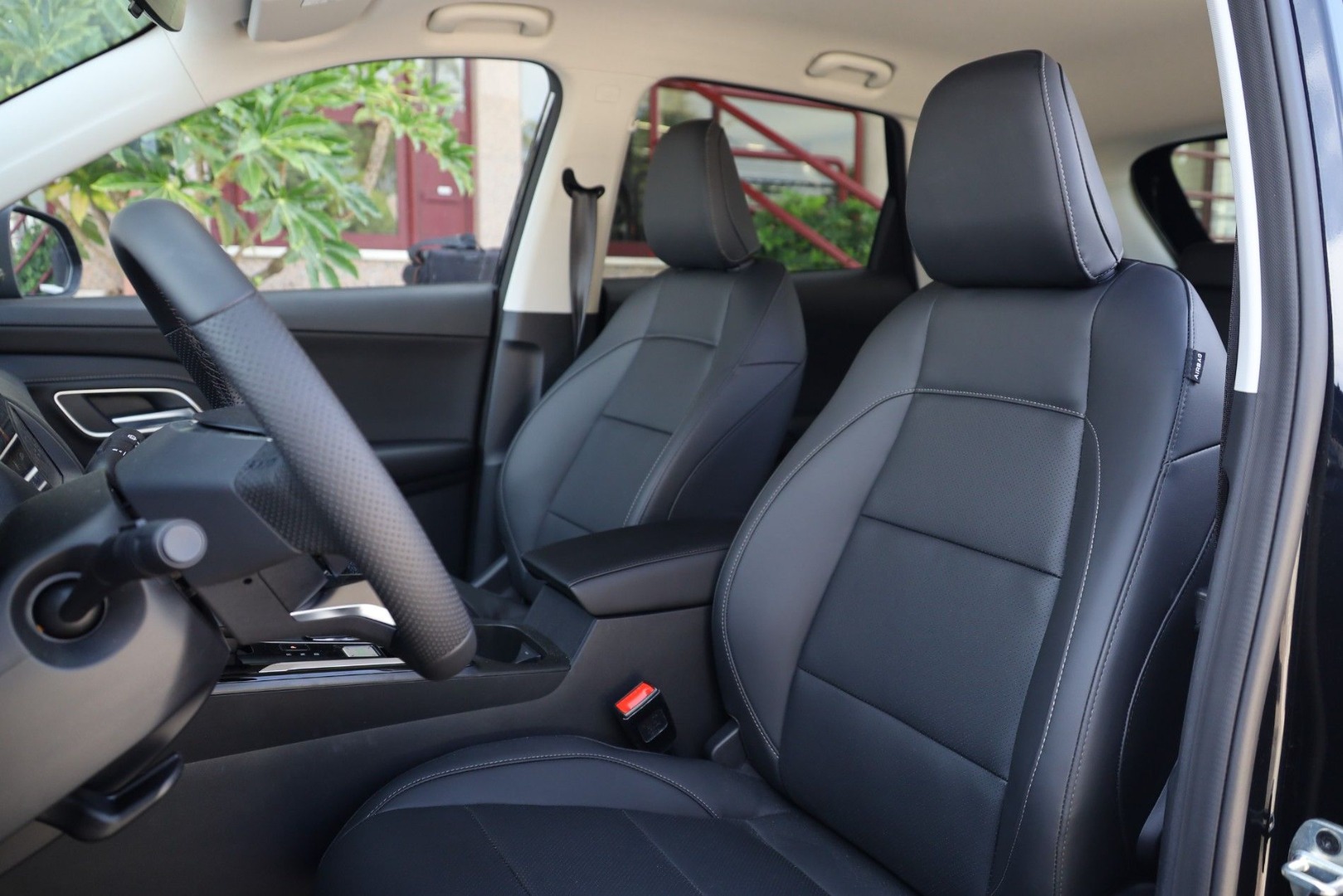 MG ZS Hybrid+ LUXURY
