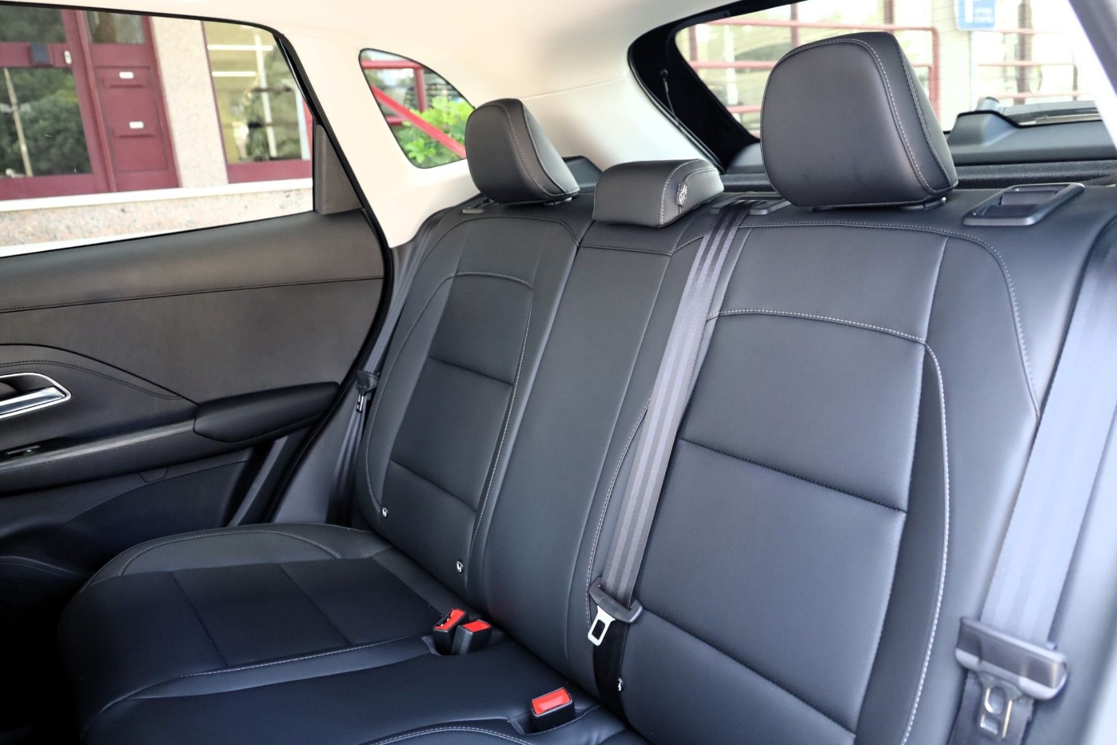 MG ZS Hybrid+ LUXURY