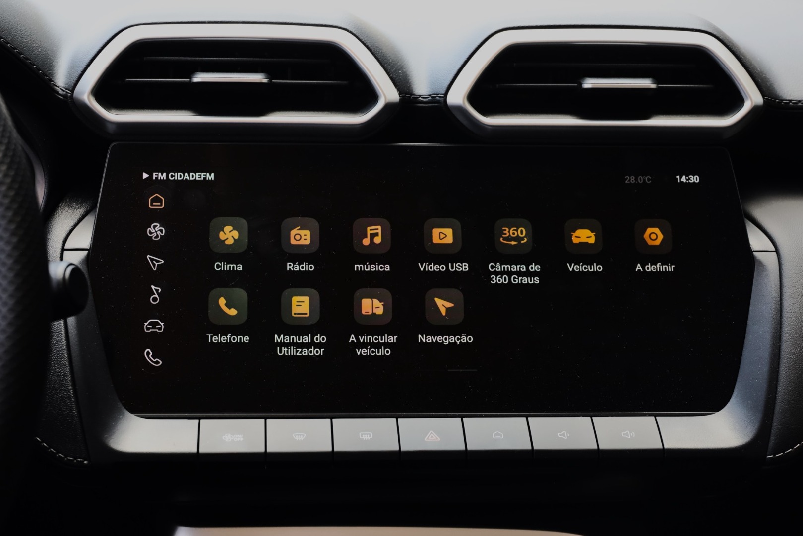MG ZS Hybrid+ LUXURY