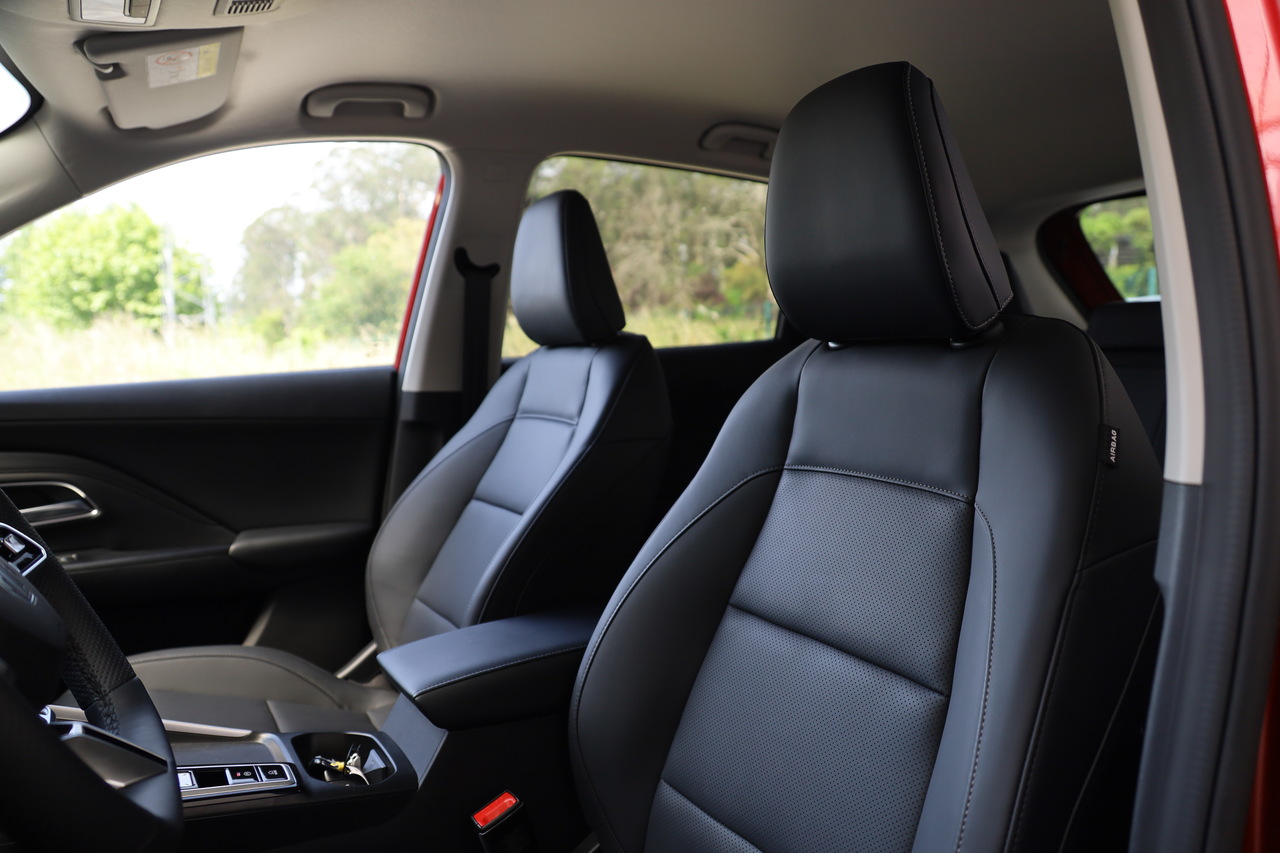 MG ZS Hybrid+ LUXURY