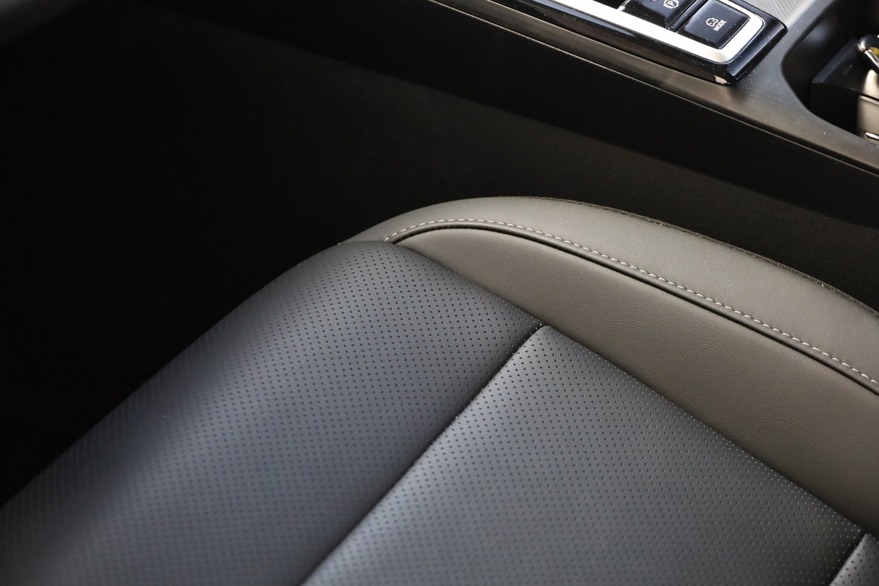 MG ZS Hybrid+ LUXURY