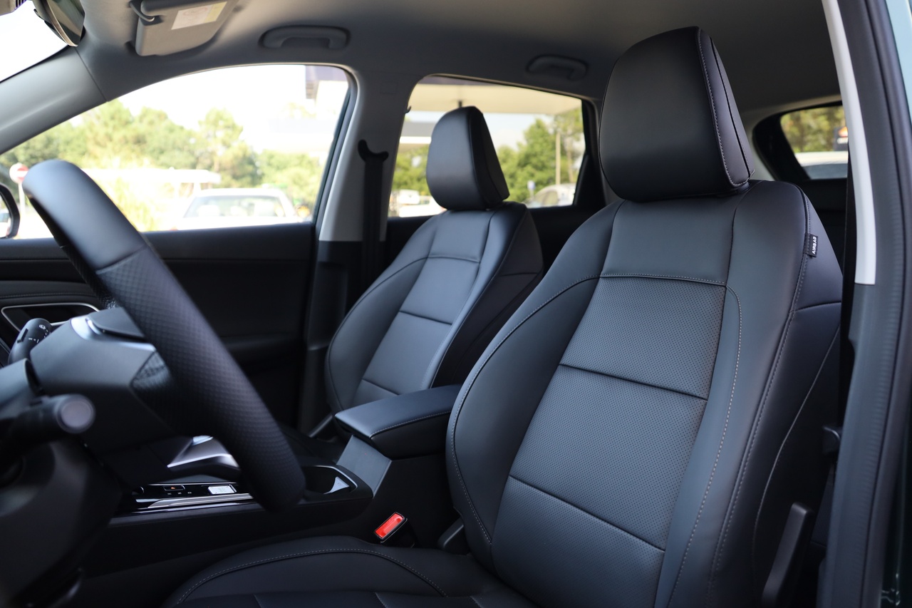 MG ZS Hybrid+ LUXURY