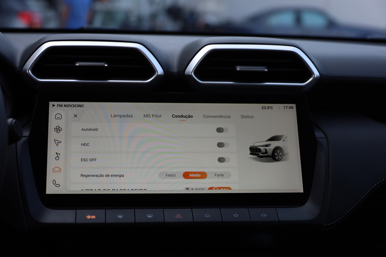 MG ZS Hybrid+ LUXURY