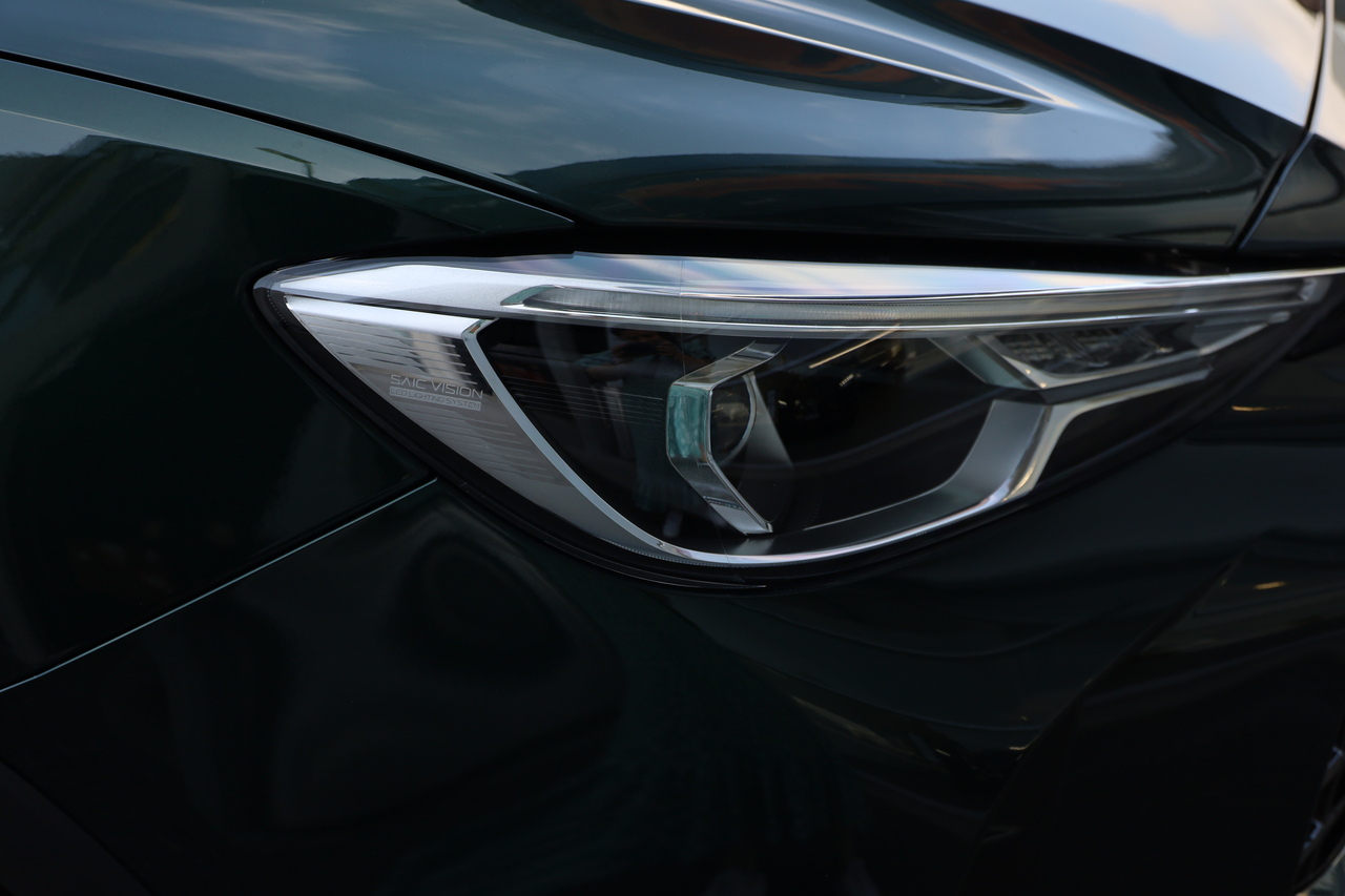 MG ZS Hybrid+ LUXURY
