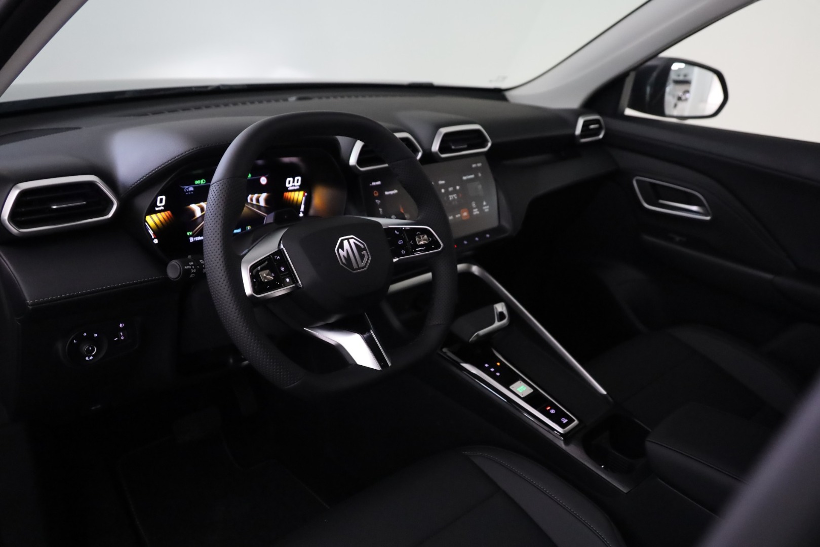 MG ZS Hybrid+ PREMIUM