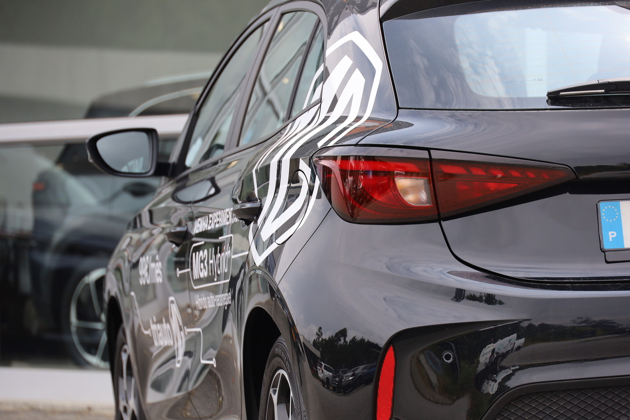 MG3 1.5L HEV 2kWh AT 2WD COMFORT