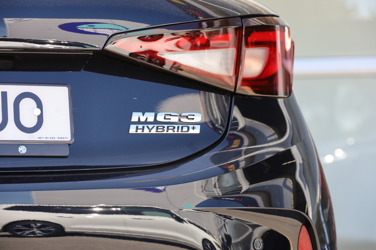 MG3 1.5L HEV 2kWh AT 2WD COMFORT