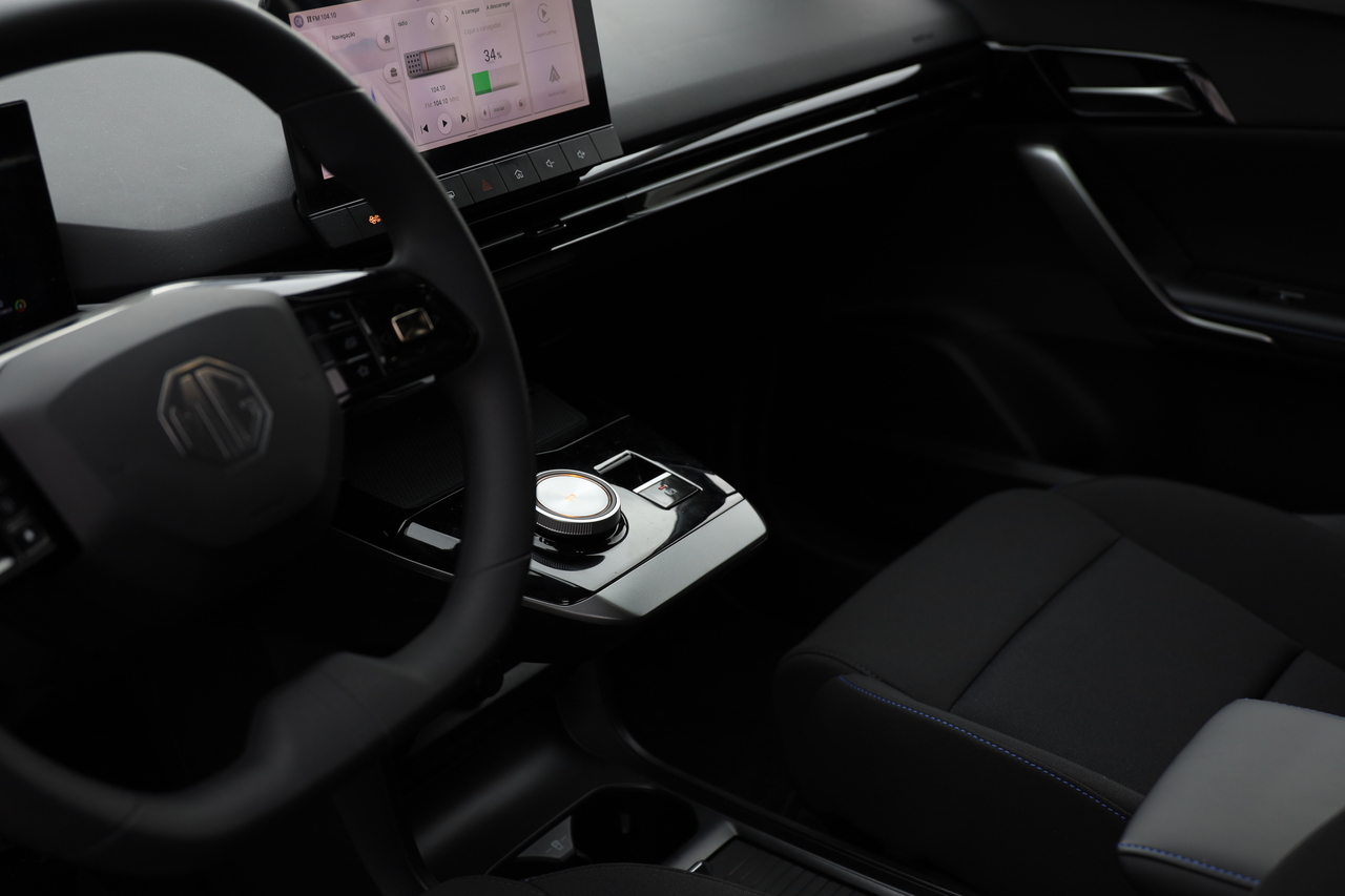 MG4 49kwh 2WD STANDARD