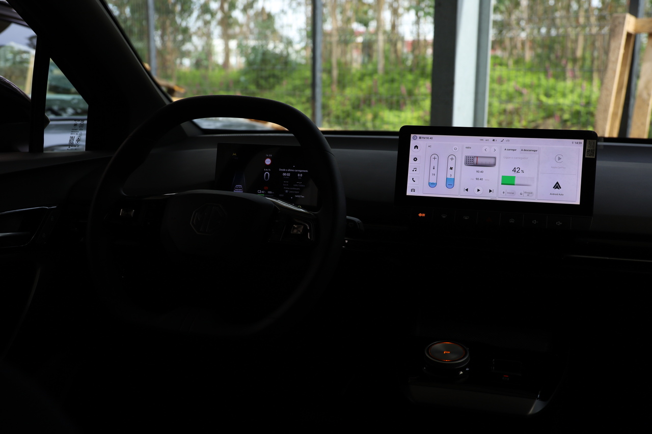 MG4 51kwh 2WD STANDARD