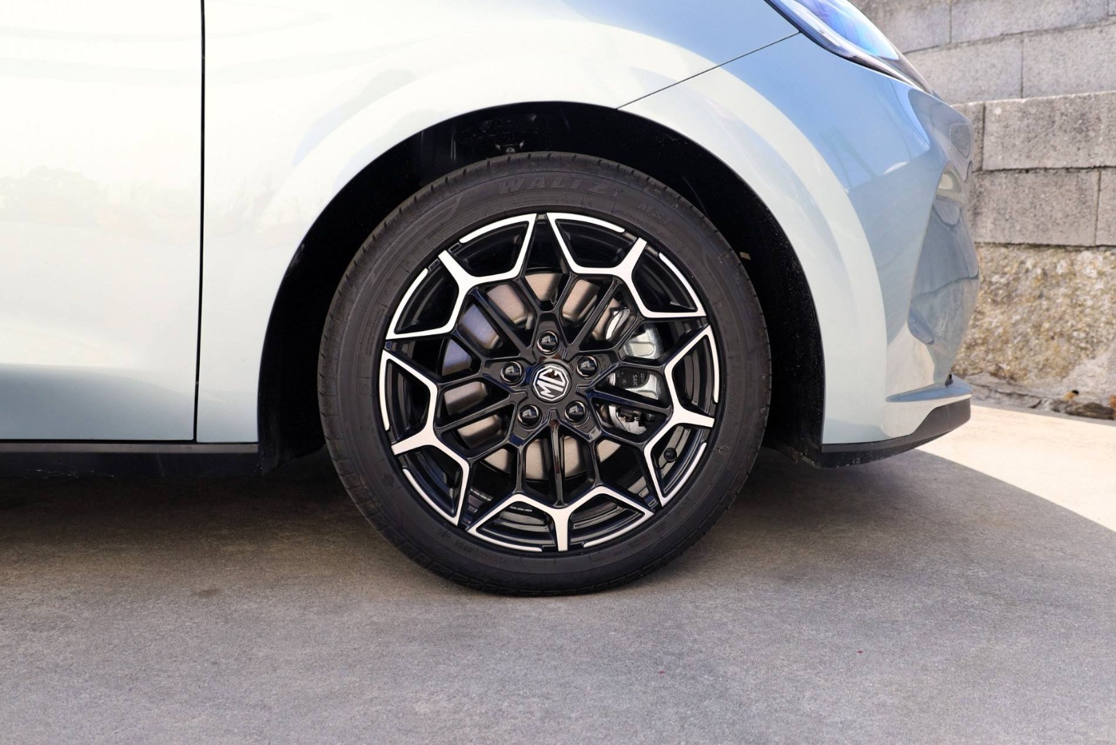 MG4 EV URBAN 120kW 54kWh PREMIUM
