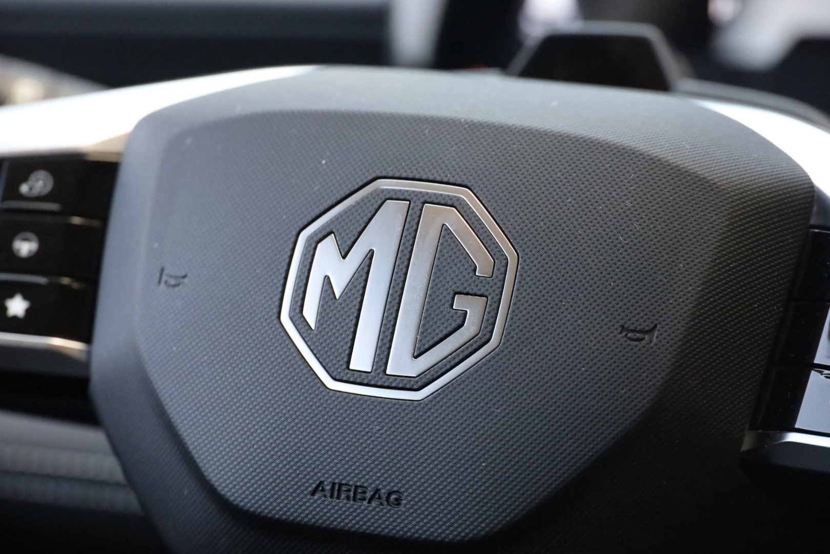 MG4 EV URBAN 120kW 54kWh PREMIUM