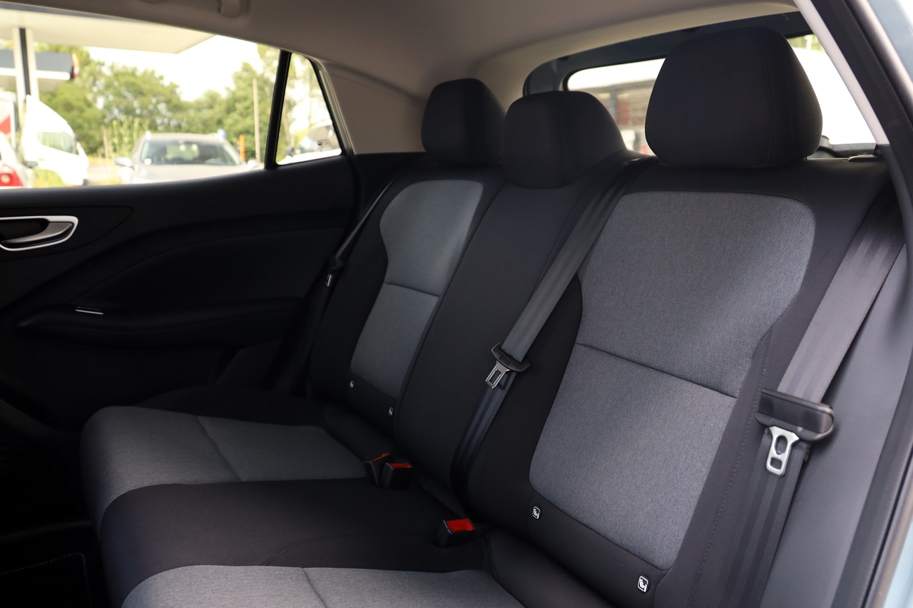MG4 EV URBAN 120kW 54kWh PREMIUM