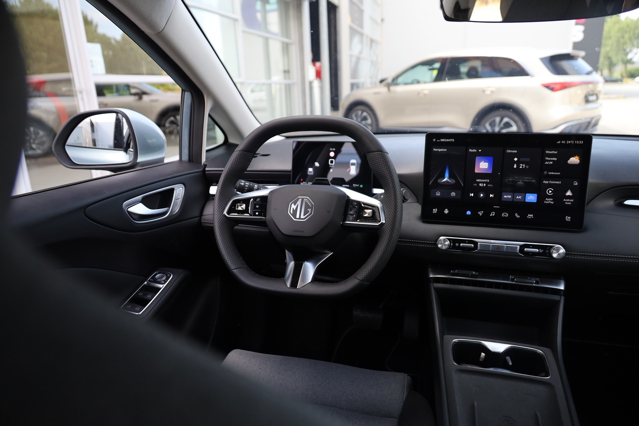 MG4 EV URBAN 120kW 54kWh PREMIUM