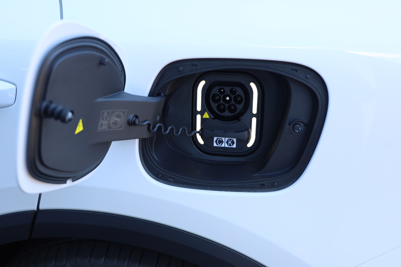 MGS6 EV LUXURY 77KWH 2WD