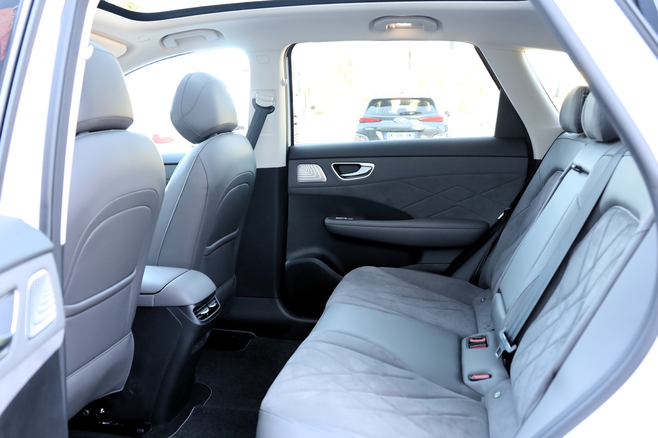 MGS6 EV LUXURY 77KWH 2WD