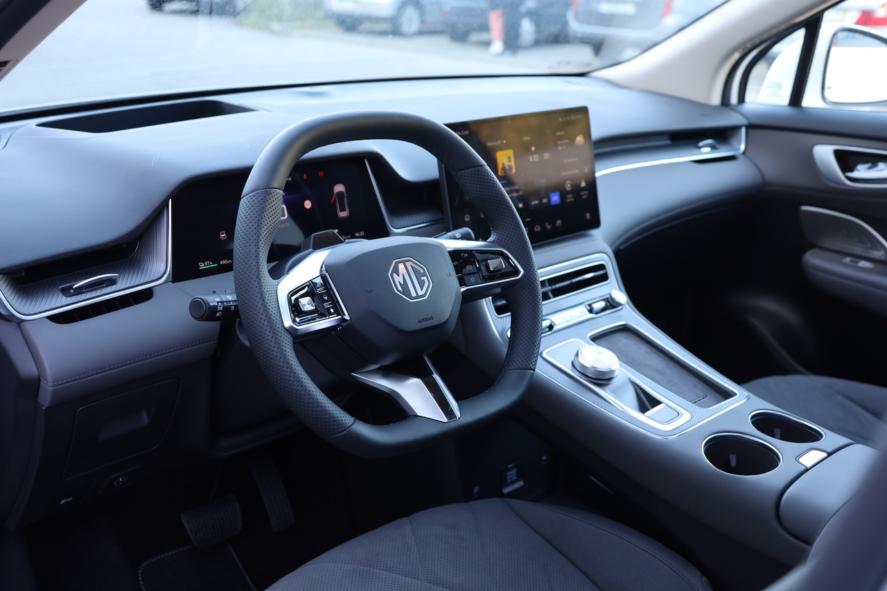 MGS6 EV LUXURY 77KWH 2WD