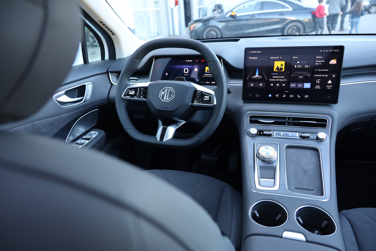 MGS6 EV LUXURY 77KWH 2WD