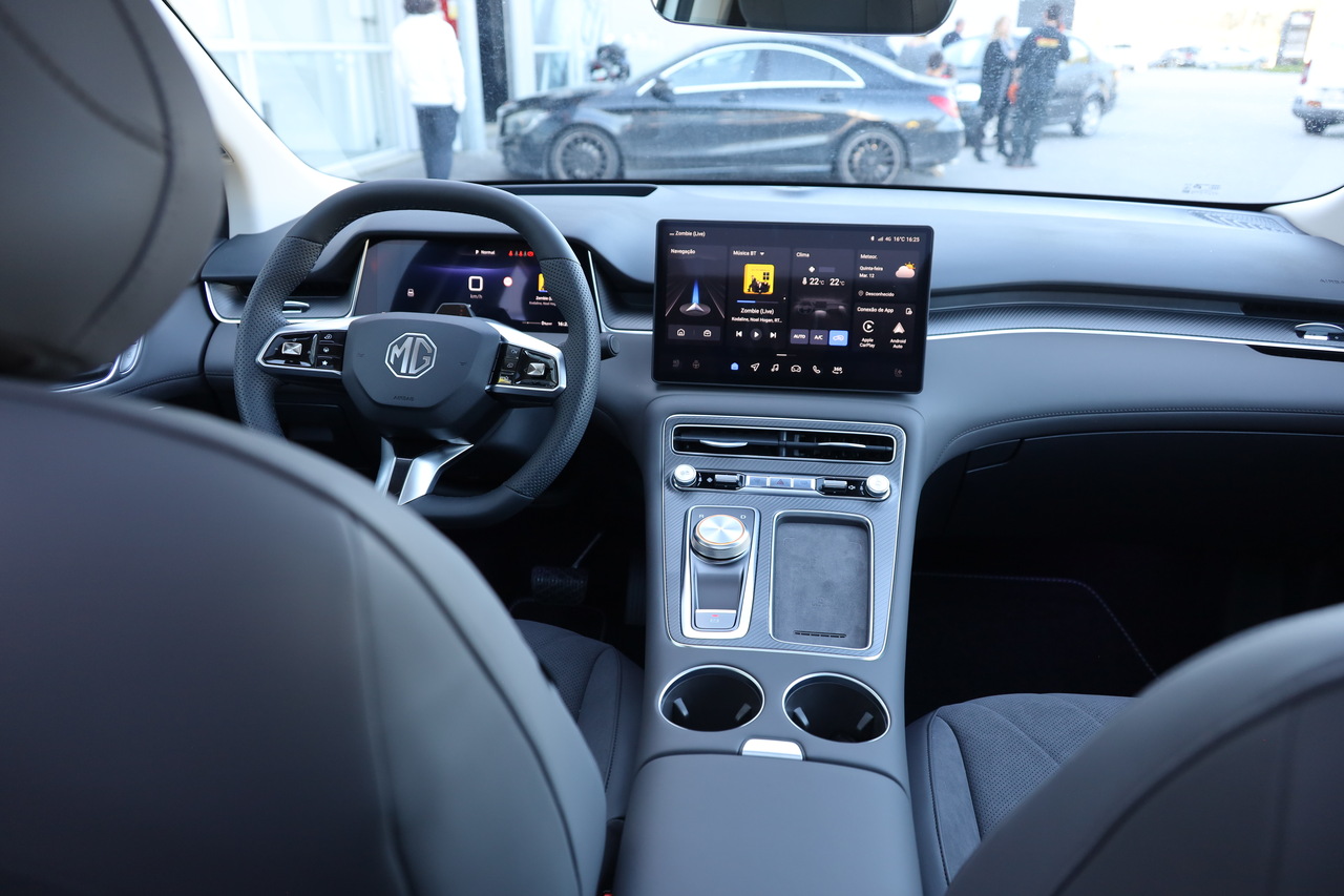 MGS6 EV LUXURY 77KWH 2WD