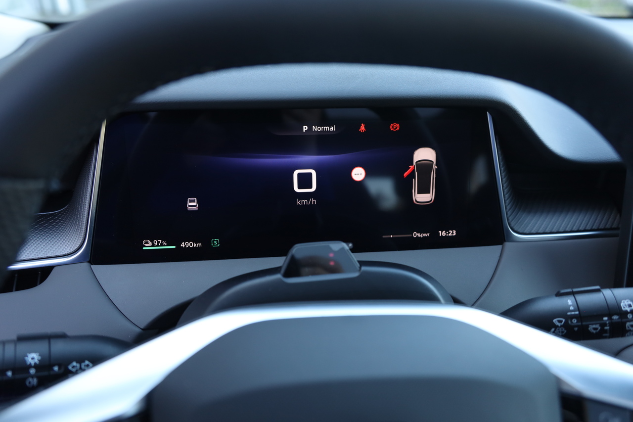 MGS6 EV LUXURY 77KWH 2WD