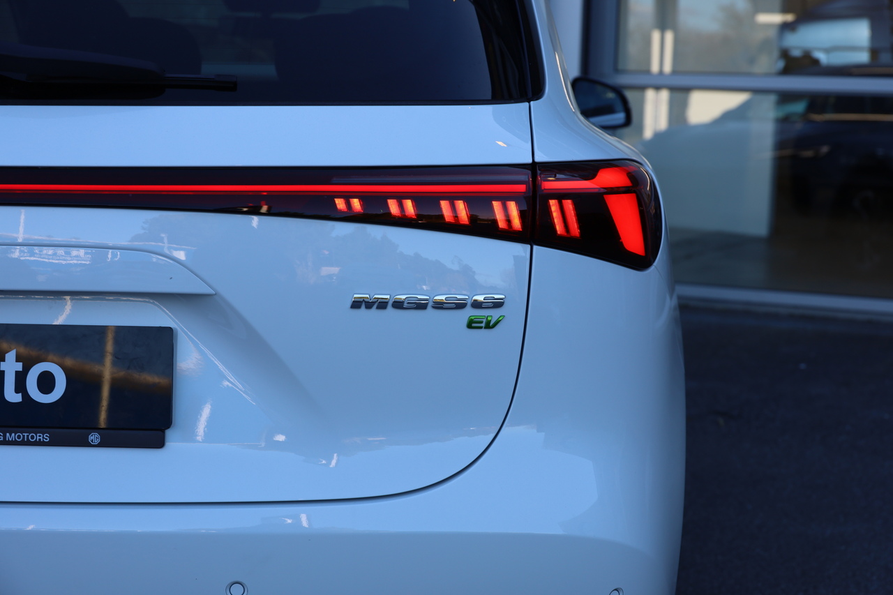 MGS6 EV LUXURY 77KWH 2WD