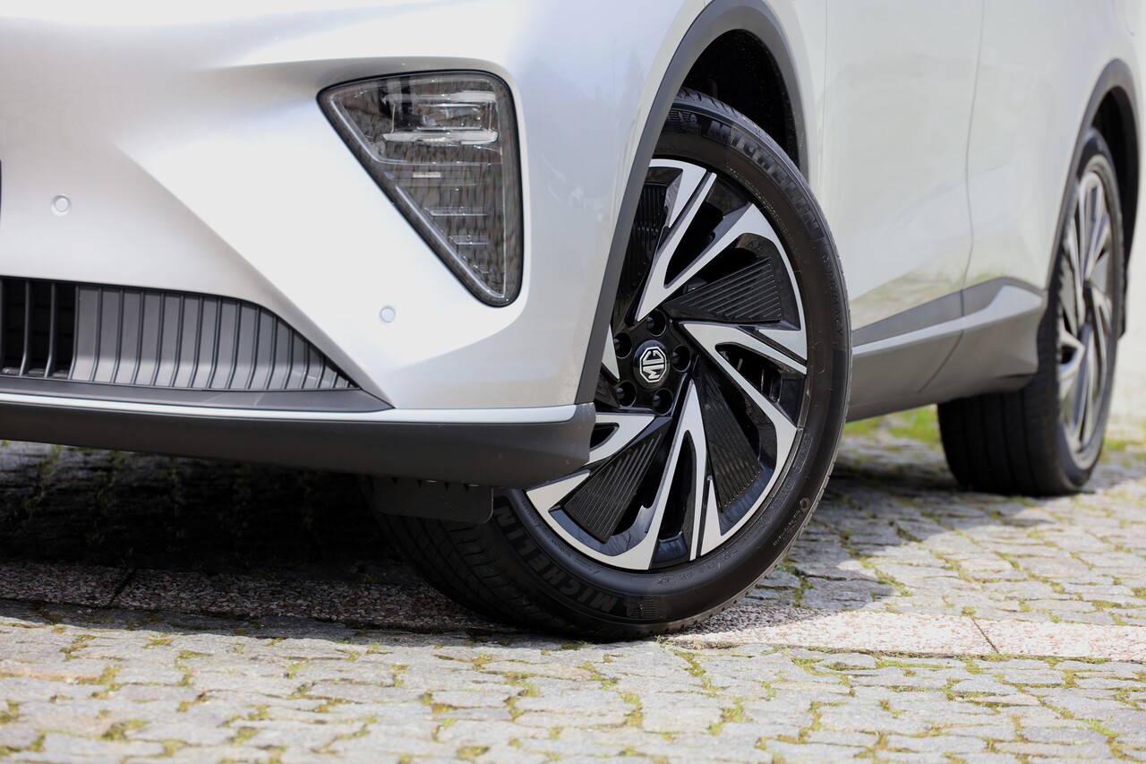 MGS6 EV LUXURY 77KWH 2WD