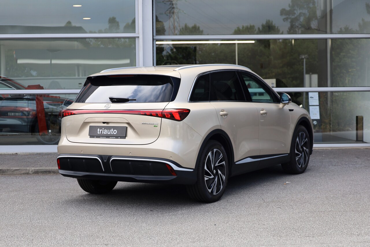 MGS6 EV PREMIUM