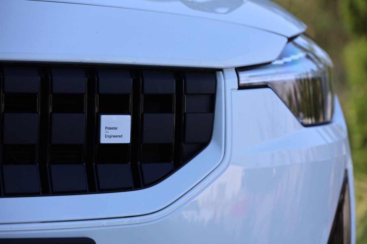 Polestar 2 Dual Motor Long Range c/ Performance