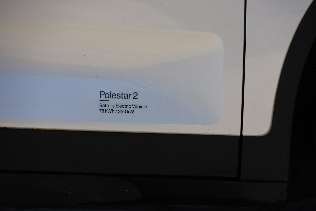 Polestar 2 Dual Motor Long Range c/ Performance