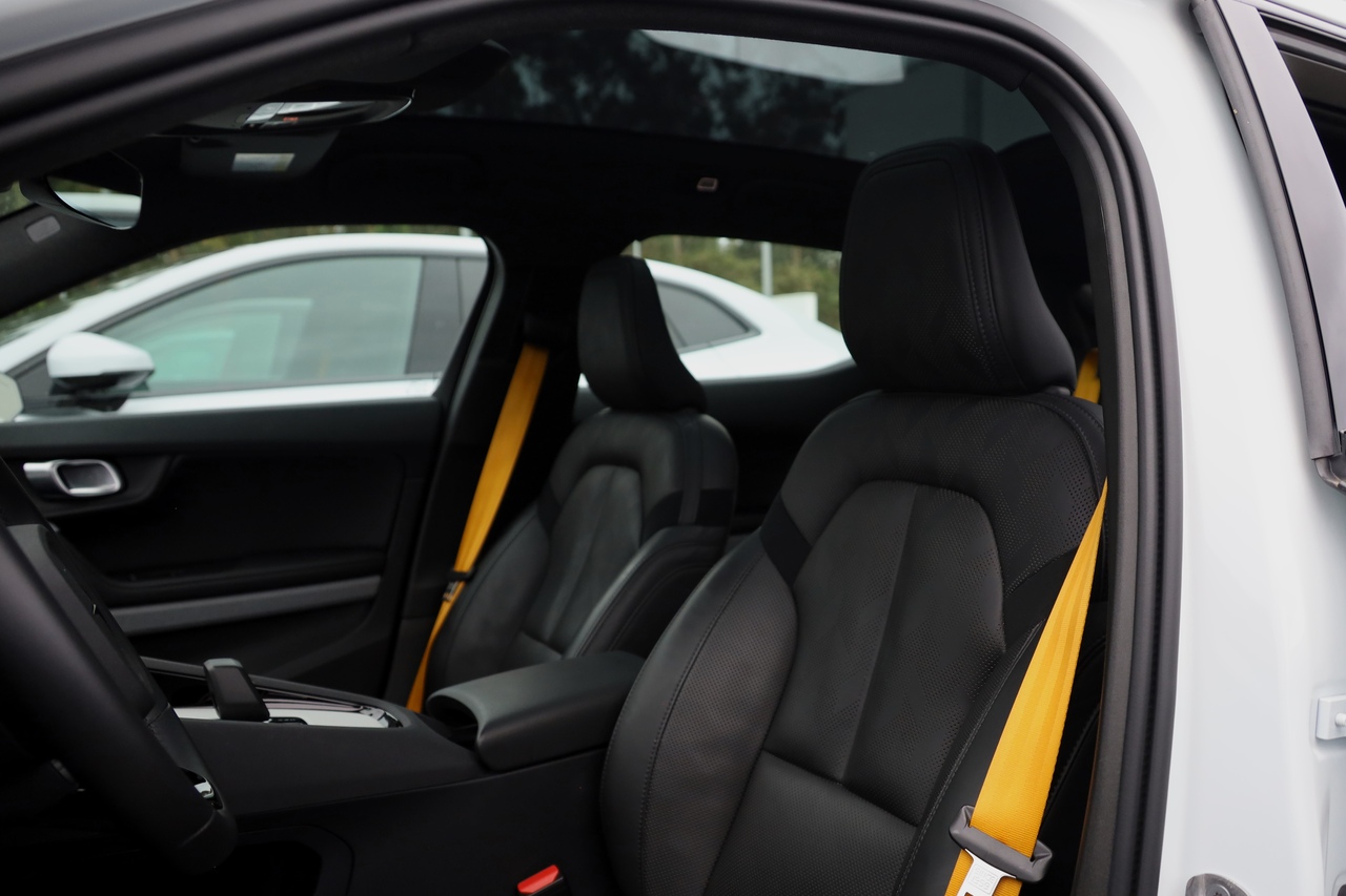 Polestar 2 Dual Motor Long Range Performance Plus + Pilot