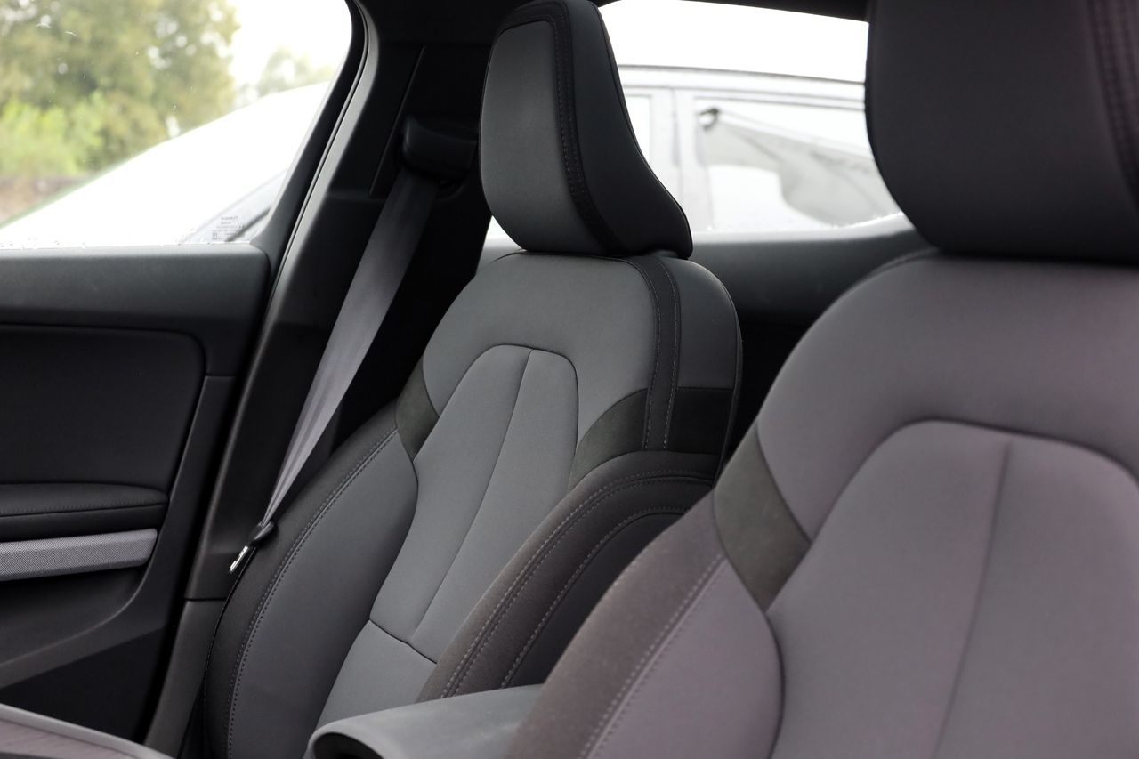 Polestar 2 Single Motor Long Range c/Pilot + Plus