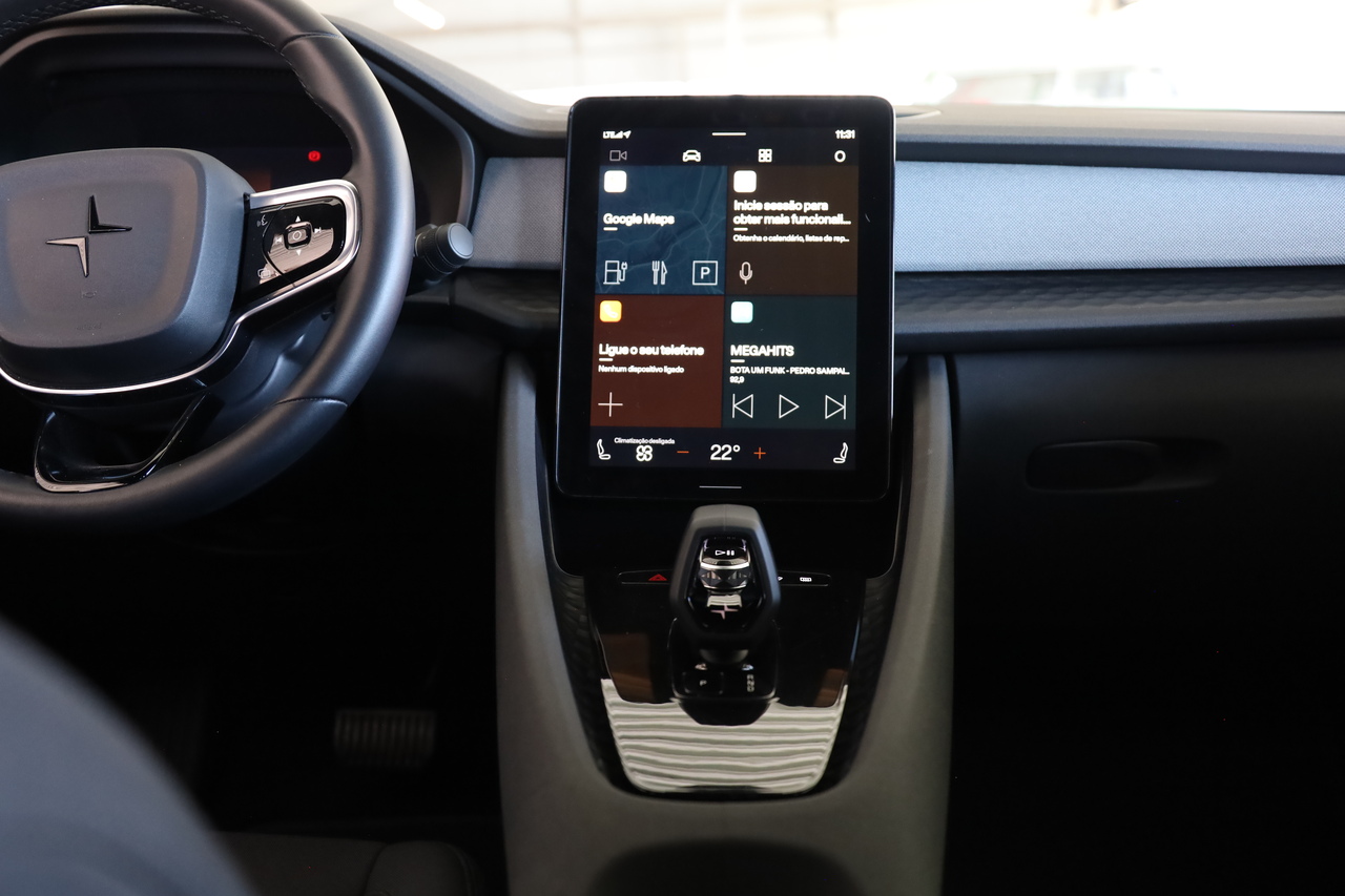 Polestar 2 Single Motor Long Range Pilot Lite