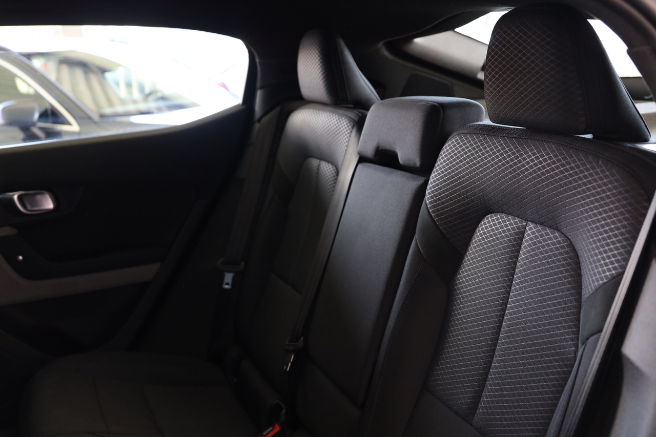 Polestar 2 Single Motor Long Range Pilot Lite