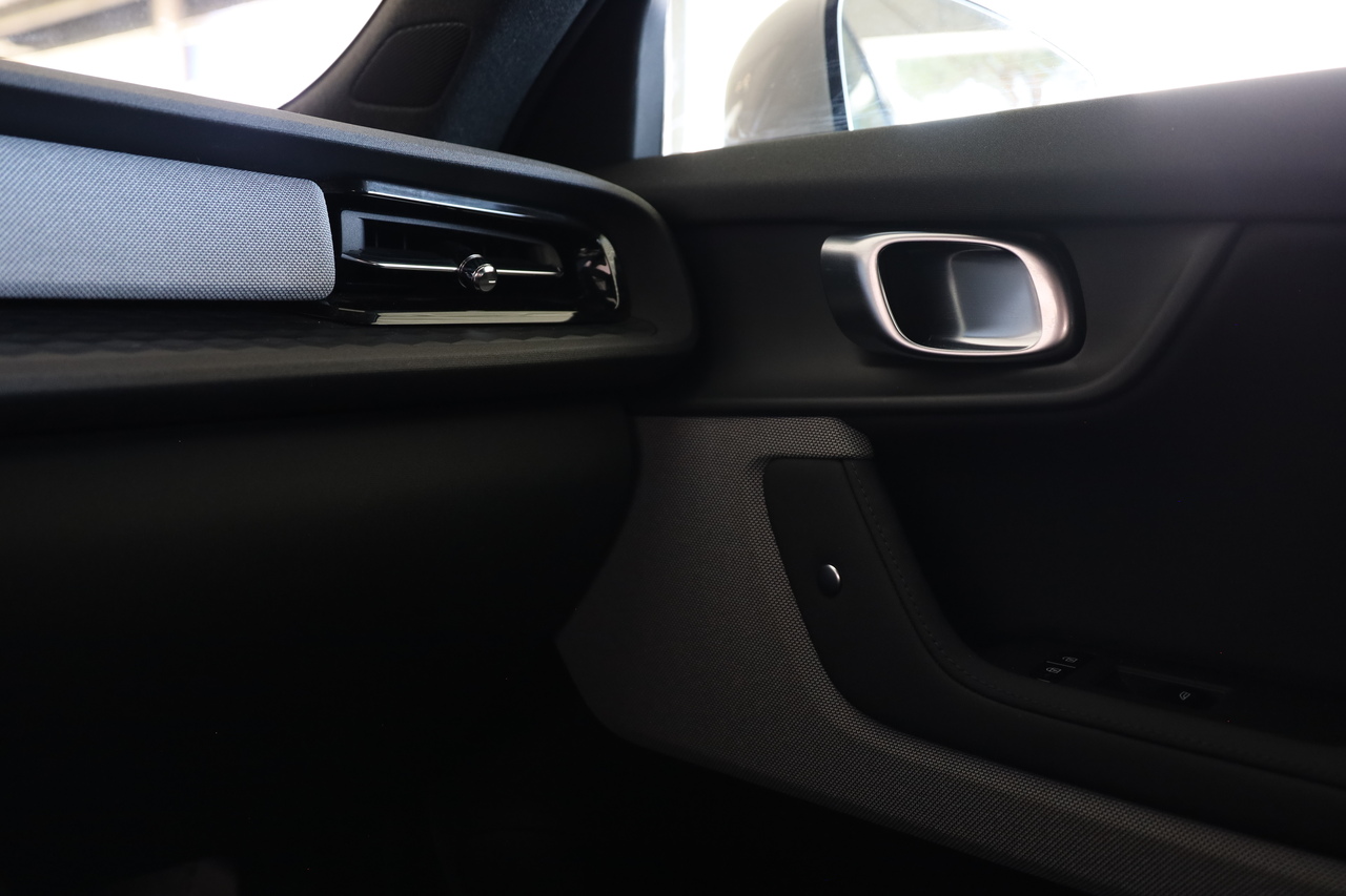 Polestar 2 Single Motor Long Range Pilot Lite