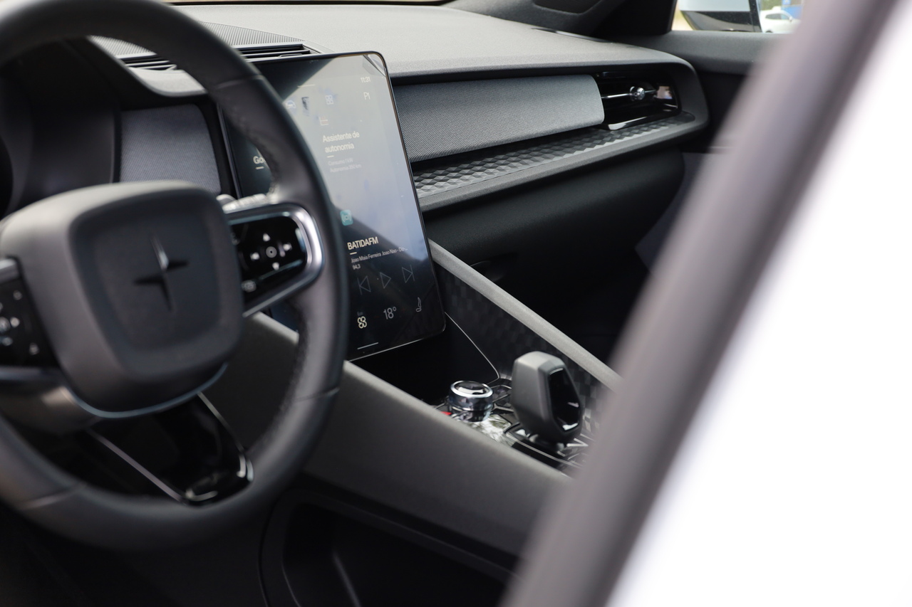 Polestar 2 Single Motor Long Range Pilot Lite