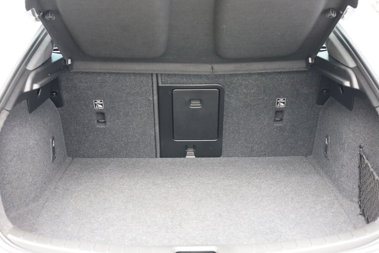 Polestar 2 Single Motor Long Range Pilot Lite
