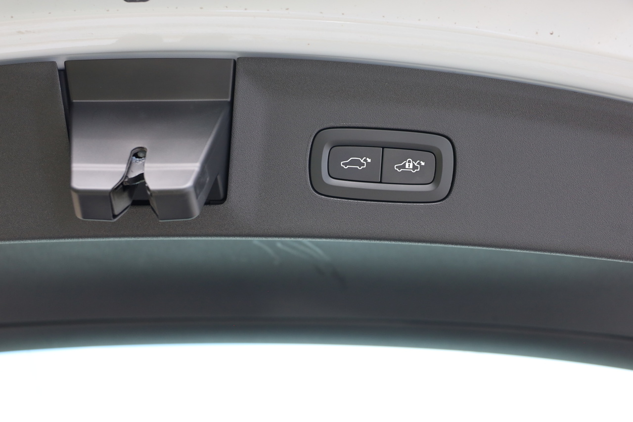 Polestar 2 Single Motor Long Range Pilot Lite