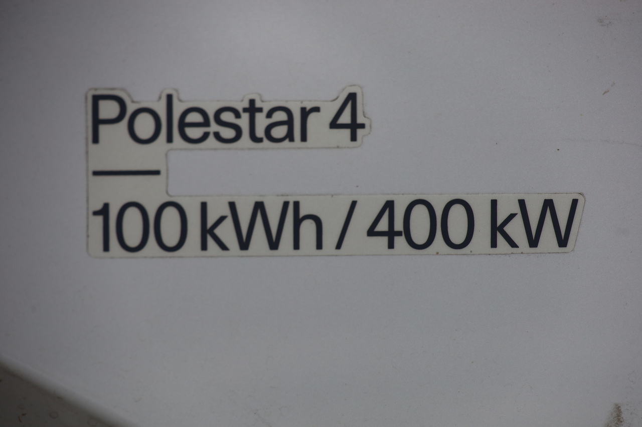 Polestar 4 Dual Motor Long Range c/ Plus + Performance 100kW