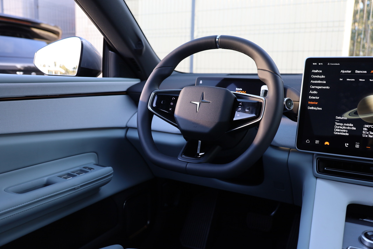 Polestar 4 Single Motor Long Range c/ Pilot e Plus