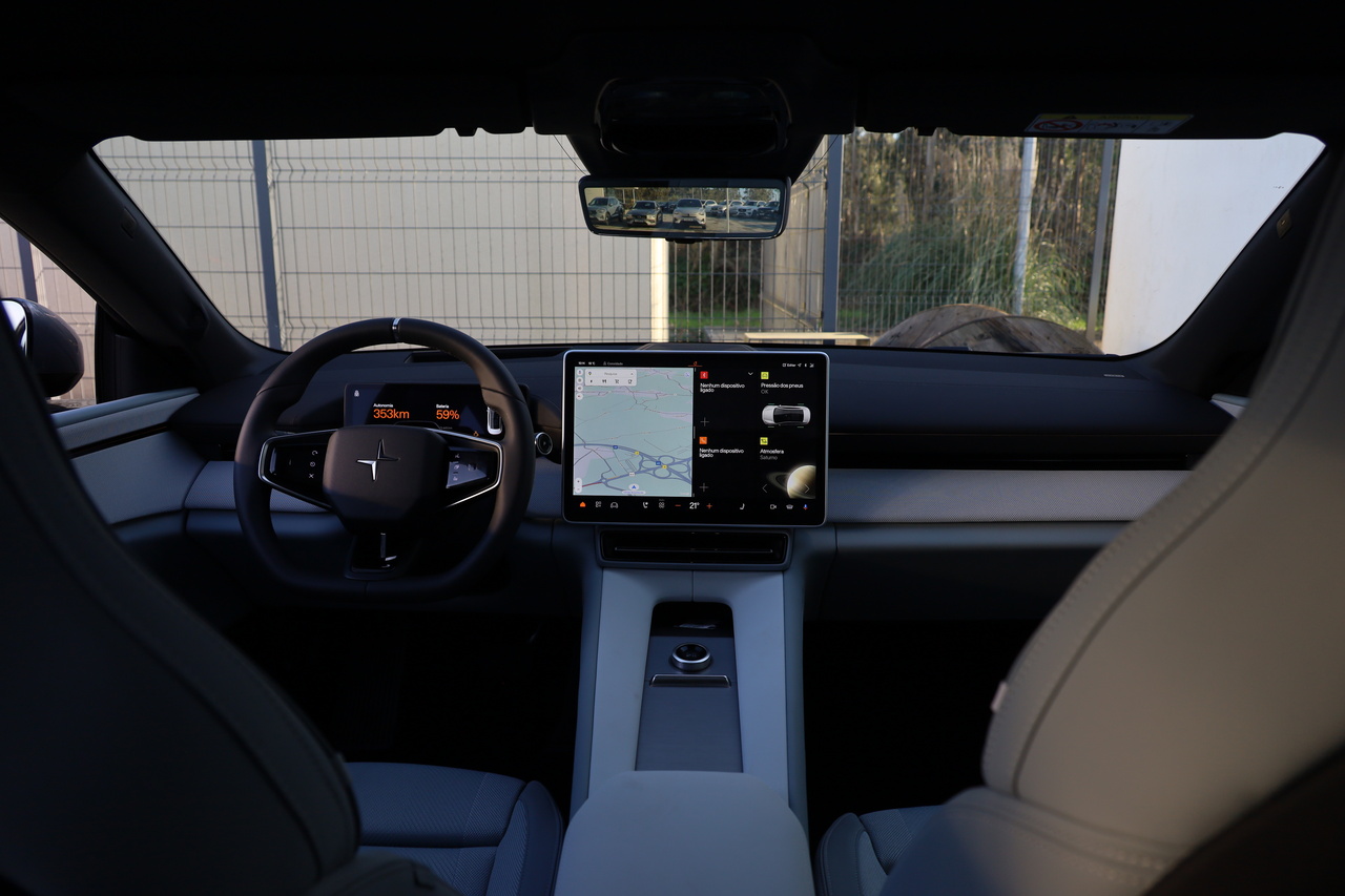 Polestar 4 Single Motor Long Range c/ Pilot e Plus