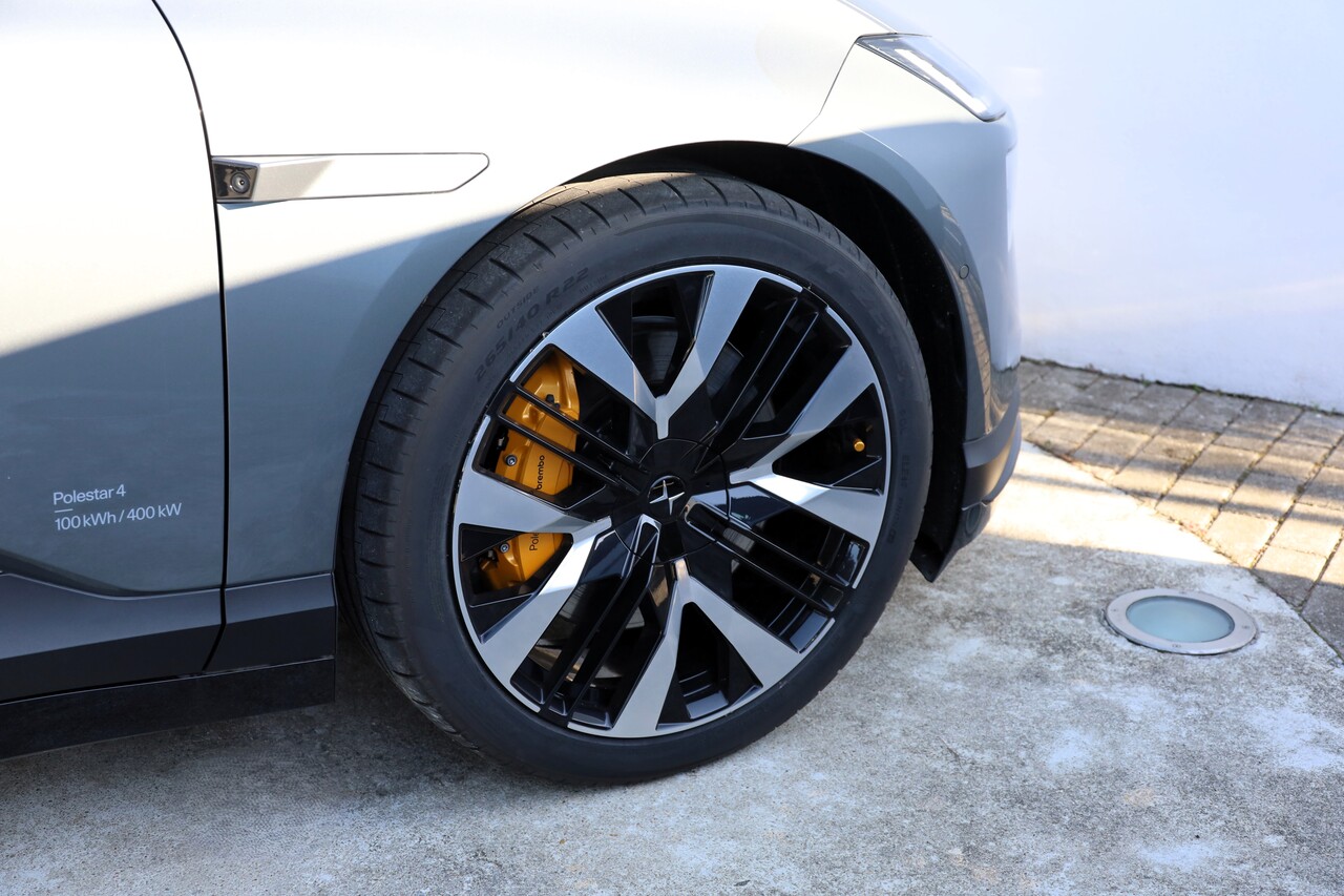 PS4 Dual Motor Long Range 544cv 100kw C/ Performance +Plus+Pilot+Vidros escuros+Pixel LED