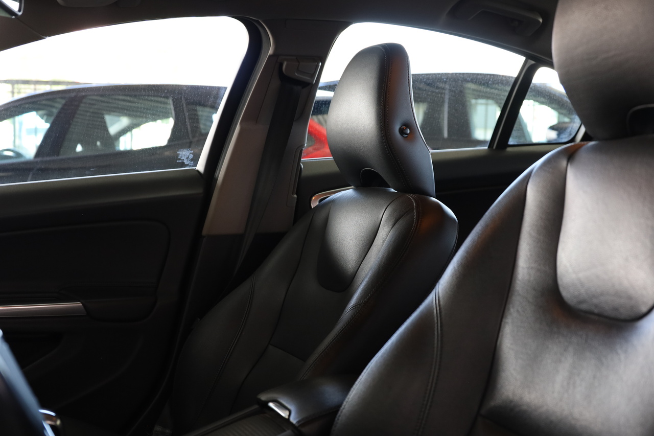 S60 D4 Momentum