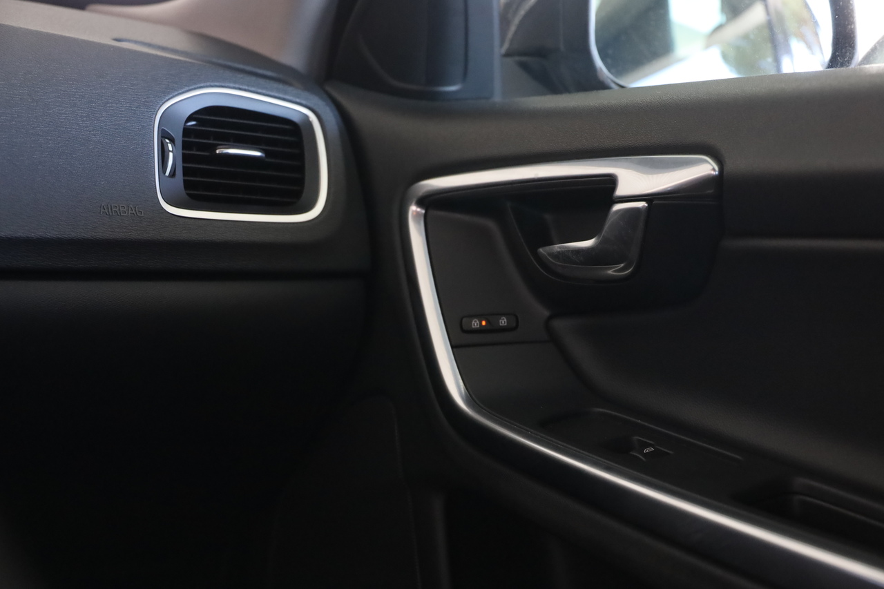 S60 D4 Momentum